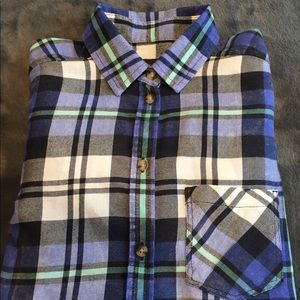 🎉LOWEST🎉American Eagle Shirt